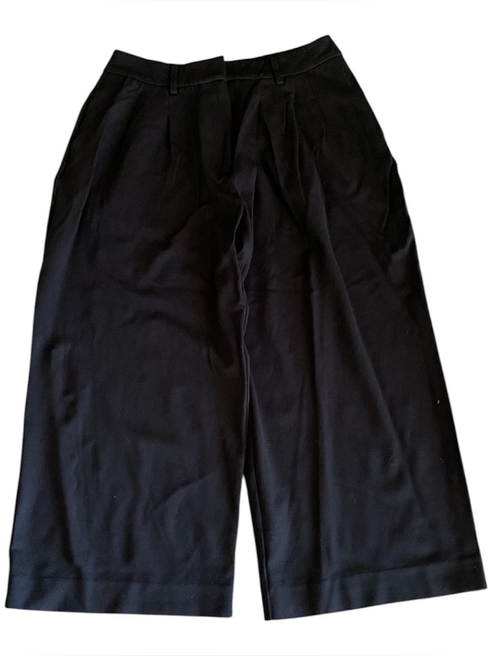 Lucky Brand black wide leg capri pants with pleated front